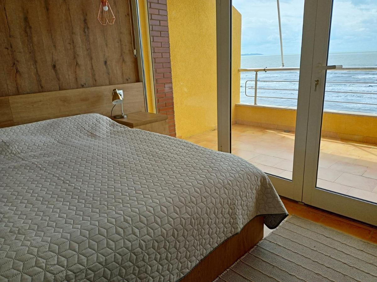 Apartman Dagmar Durres Exterior photo